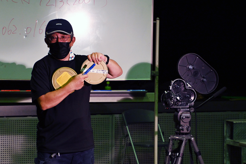 撮影技師・富田伸二先生によるフィルムについての基礎講座からスタート！