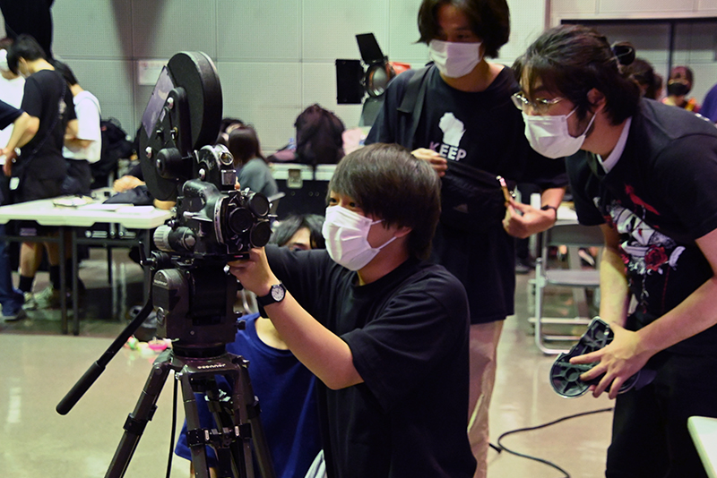 16ｍｍフィルムカメラ・ARRIFLEX 16STを使った「フィルム実習」を実施！