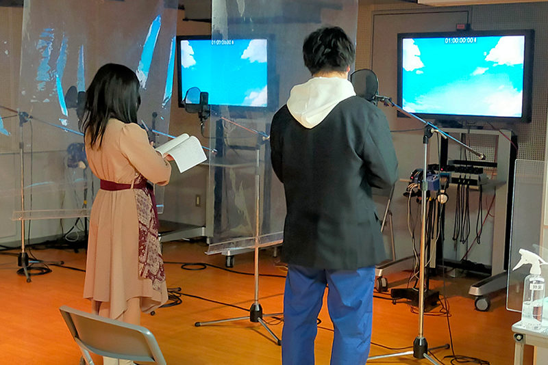 キャラクターのセリフを演じたのは放送声優科のふたり。