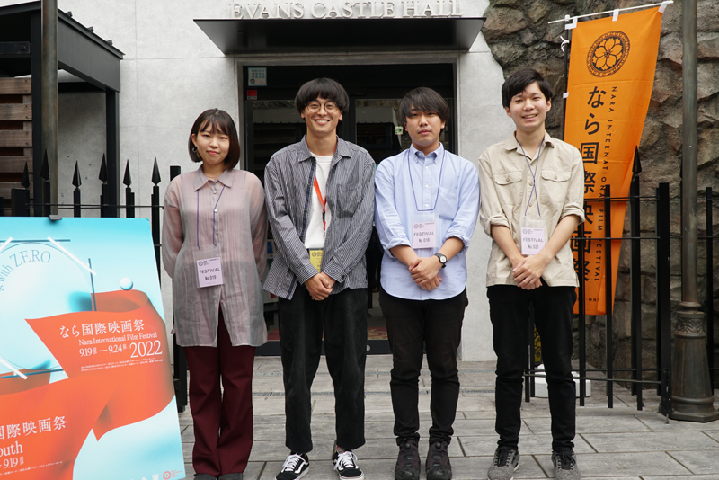 本作のスタッフ（映画制作科2021年度生）が奈良に駆けつけました