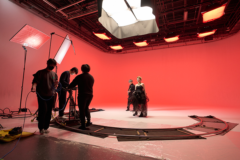 二人組ユニットバンド"SHACALANDA"のMV『熱』の撮影風景を公開！