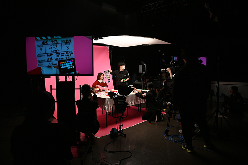 シンガーソングライター 璃咲さんのMV『ライク』撮影の様子を公開！