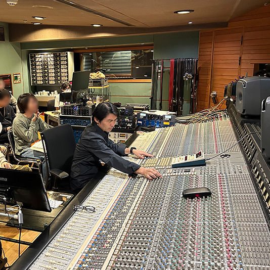 学生が撮影・音響スタッフとして参加！「レコーディング＆ミキシング・ワークショップ by KENJI NAKAI」