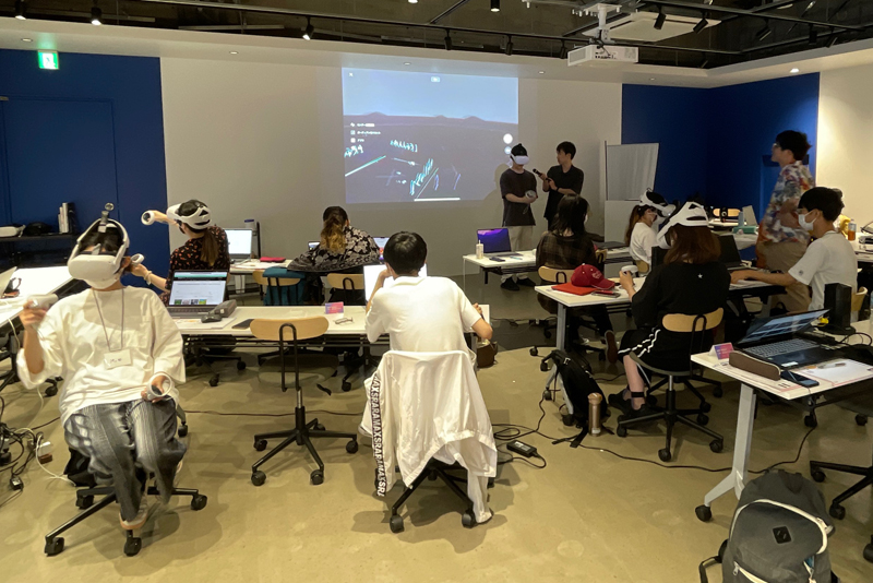 使用したソフトは「Unity」「STYLY」「MAYA」「Blender」