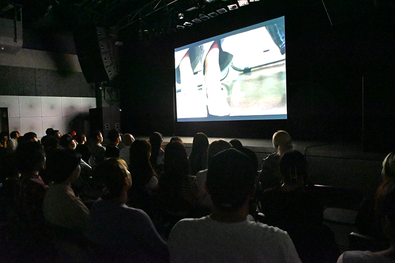 映画制作科が制作した短編映画『パンデミック』『リンク』の上映会＆講評会を実施！