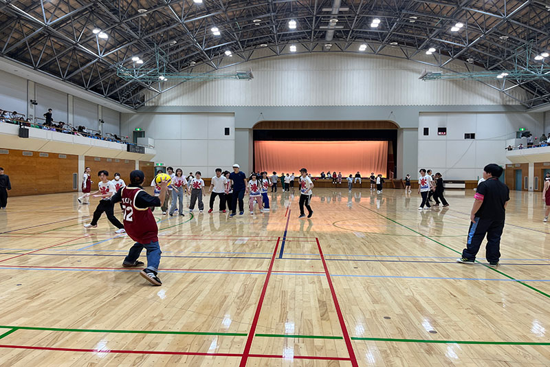 ドッジボールの試合を実施(専門学校東京アナウンス学院)