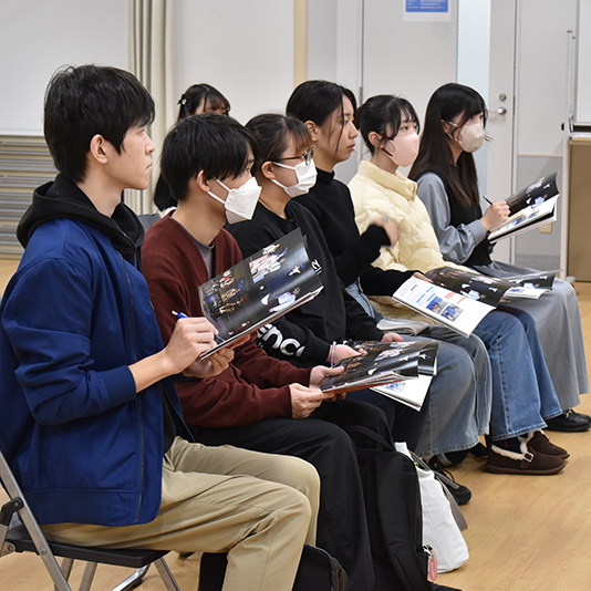 “アナ学”「進路の日」に劇団プロダクション養成所説明会と企業説明会を開催！