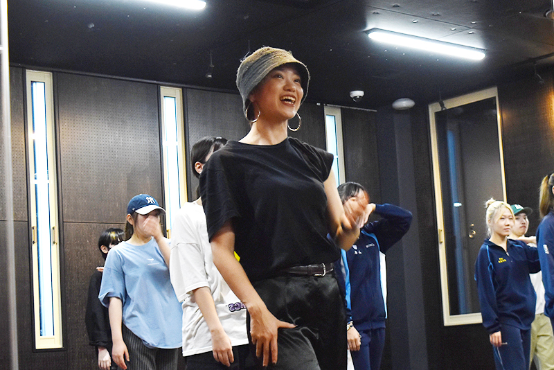 ダンサーMIKUMIKUさんによる「特別講座」で、WAACKのレッスンを開催！