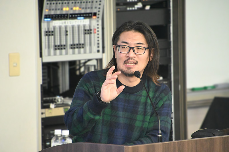 ㈲アテンションより舞台監督の丸山貴之さんが来校!