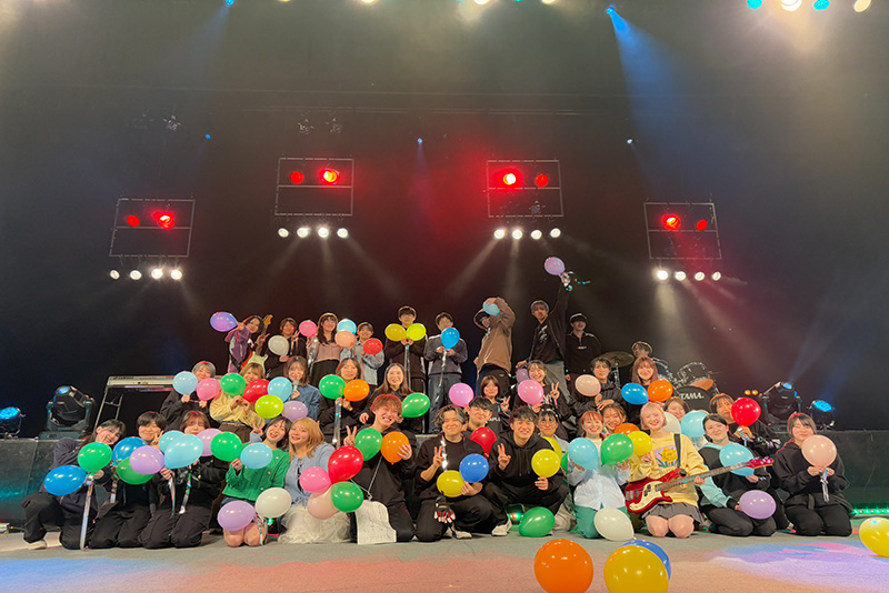 照明クリエイティブ科「舞台照明実習」の卒業制作ライブで2年間の集大成を発表！