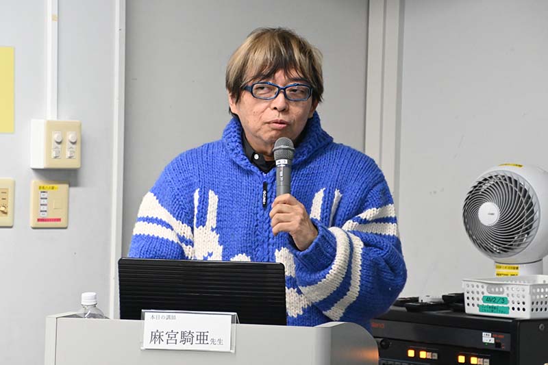 学生たちにとって非常に貴重なお話をしてくれました!