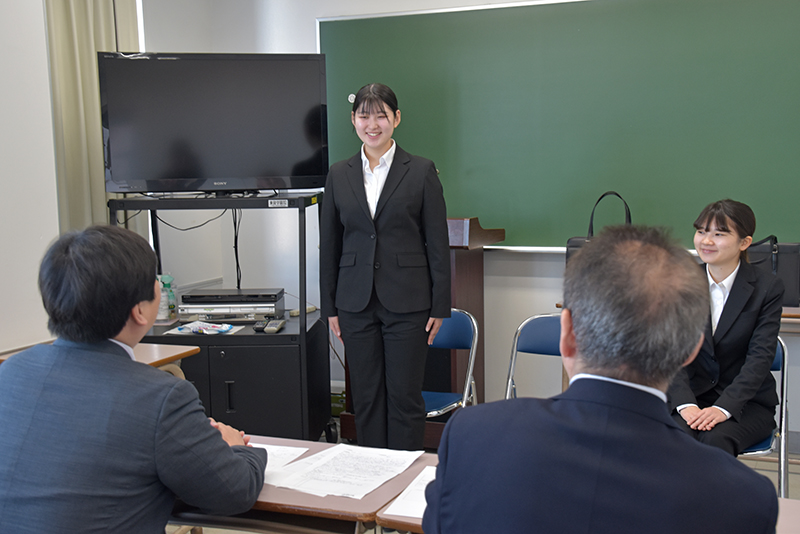 2日目は「対面模擬面接」を実施！