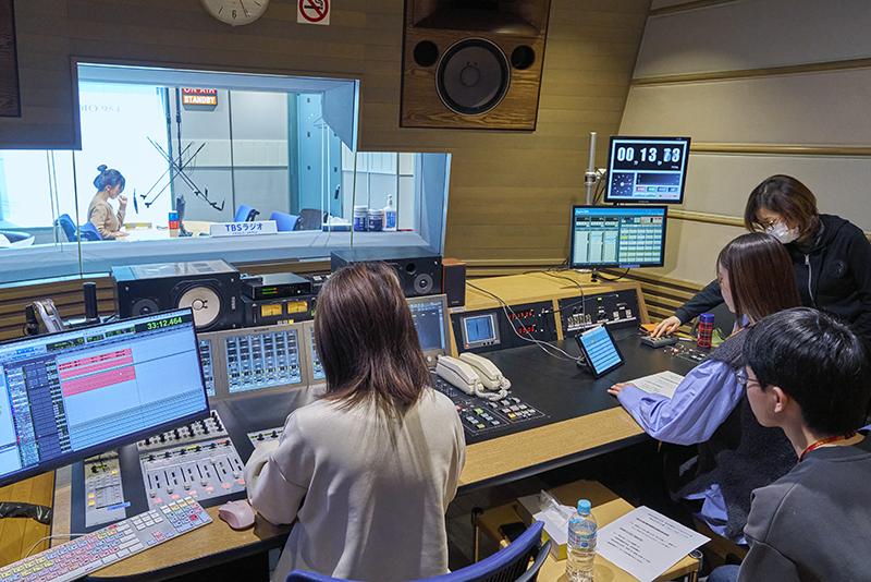 TBSラジオ『JUNK』枠内でオンエアされるラジオCMを収録！