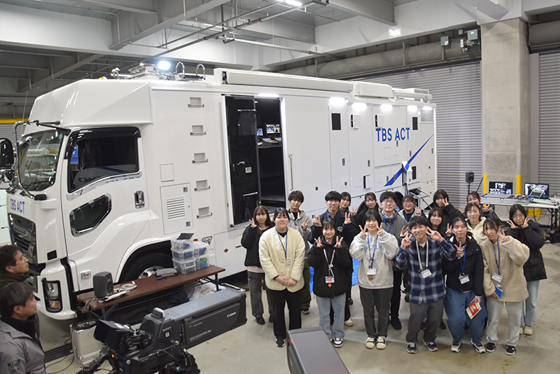 中継スタッフの最前線！（株）TBSアクトの中継車を見学しました！