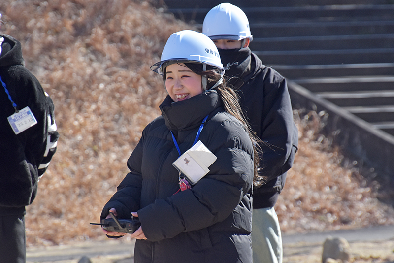 短期集中講座「ドローン実習」でプロからドローン操作を学ぶ！