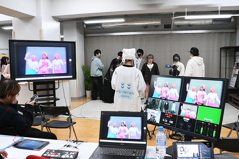 配信クリエイター科の進級配信「新時代～僕らの物語～」の様子を大公開！