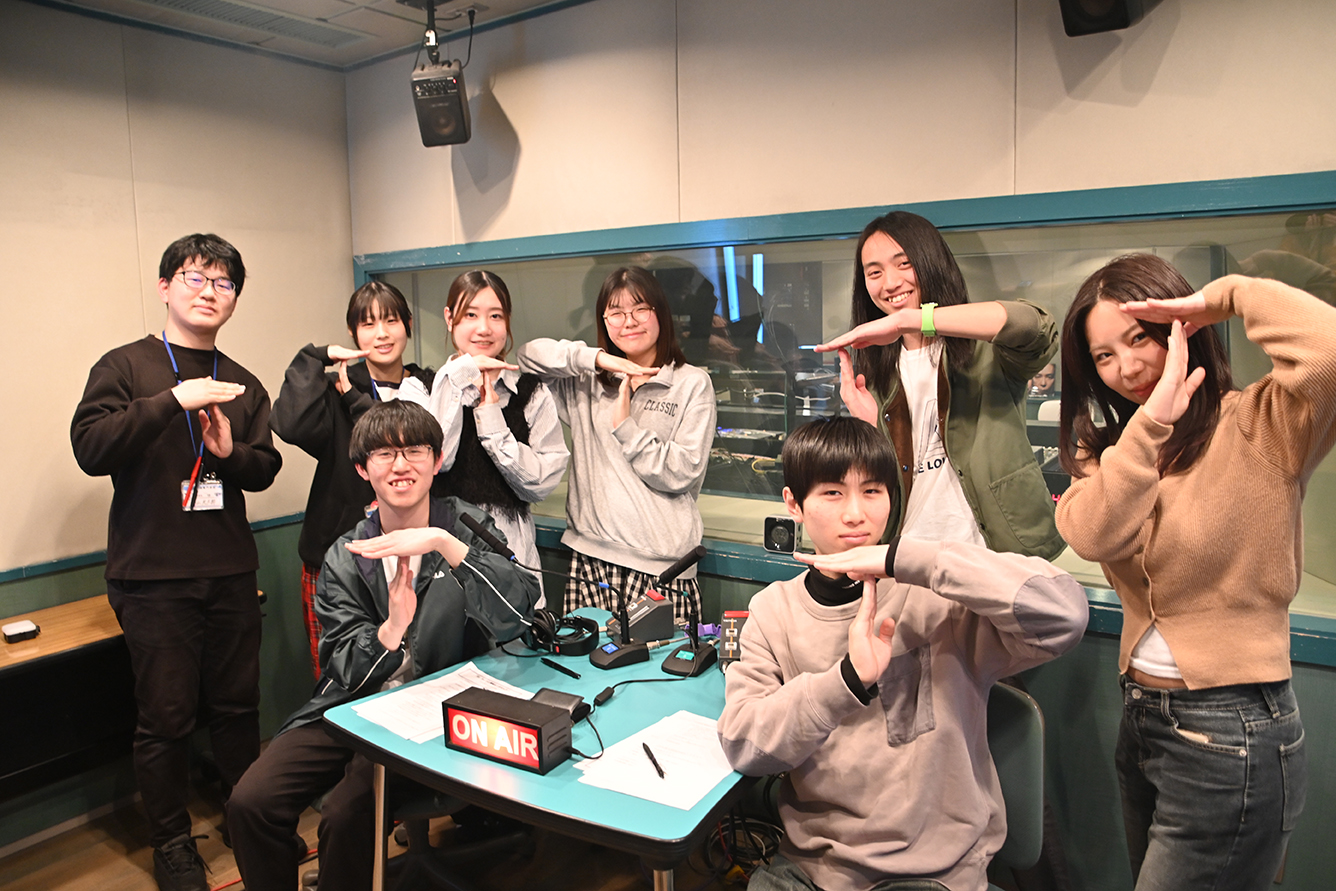 調布FMでオンエアされるラジオ番組を制作中！ラジオ番組制作サークル“TRP”をご紹介します！