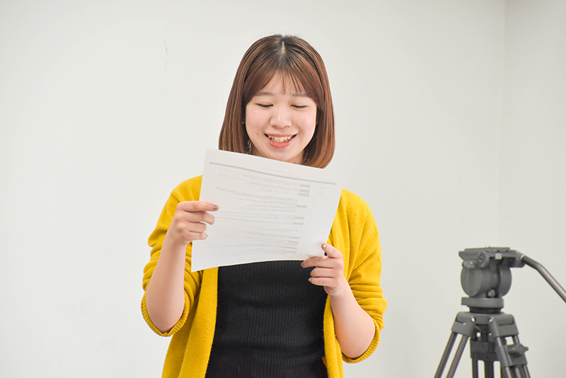 1年生に実際に原稿を読んでもらい、オーディション開始！