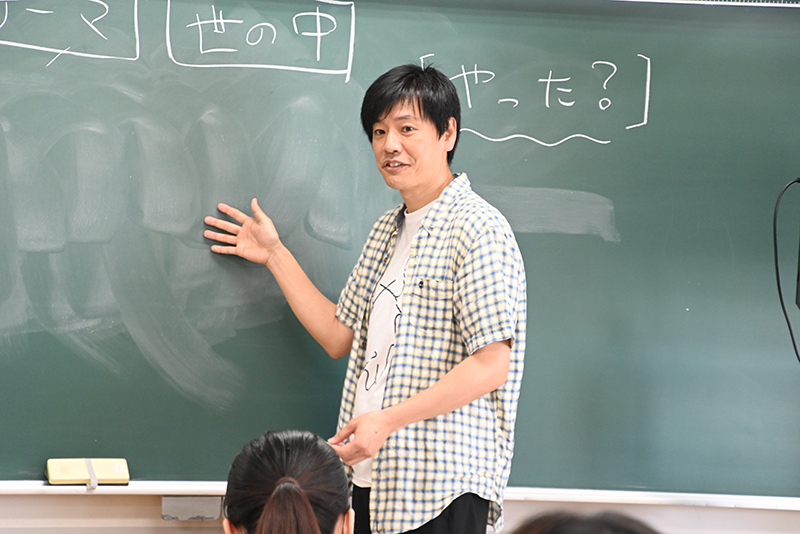 『MUSIC AWARDS JAPAN』受賞VTRのナレーションを担当された藤田琢己さんが来校！