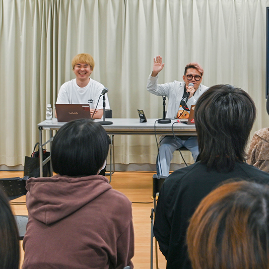 大人気TikTok「おかたべOKATABE」を運営する大丸松坂屋百貨店が来校！