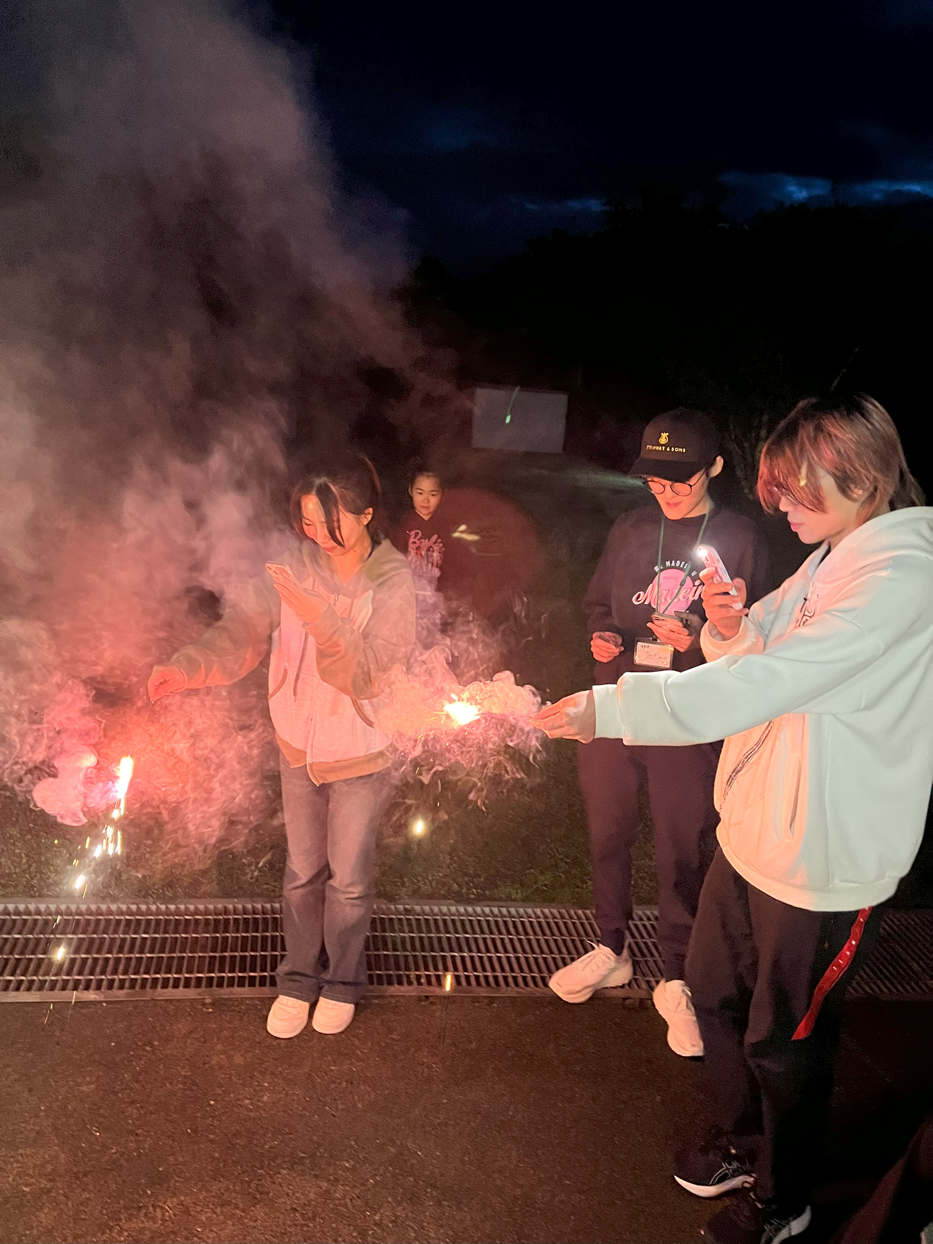 夜は花火を楽しみました！