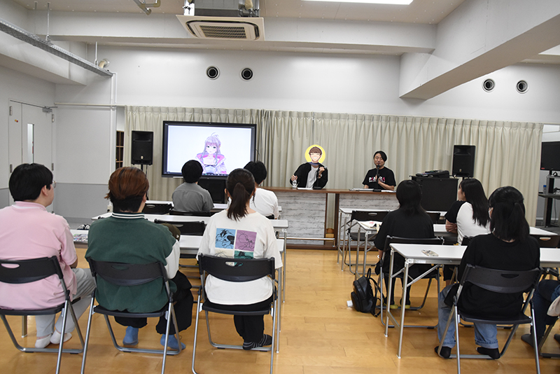 大人気VSingerの松永依織さん、運営の久保元気さん、（株）パノラプロの広田稔さんが配信クリエイター科スペシャル体験入学に登場！