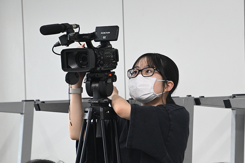 メイキングチームは、顔合わせや本読み中も撮影！