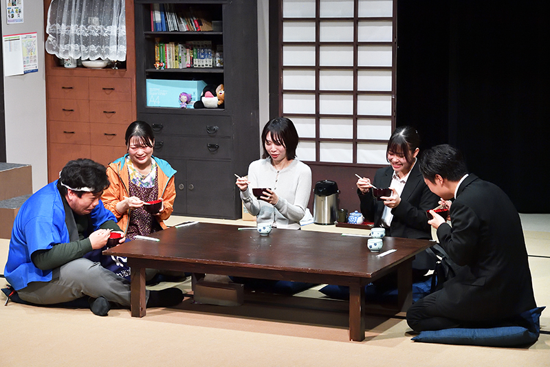 オーディションで配役を勝ち取る！「演技科夏公」の舞台を上演！