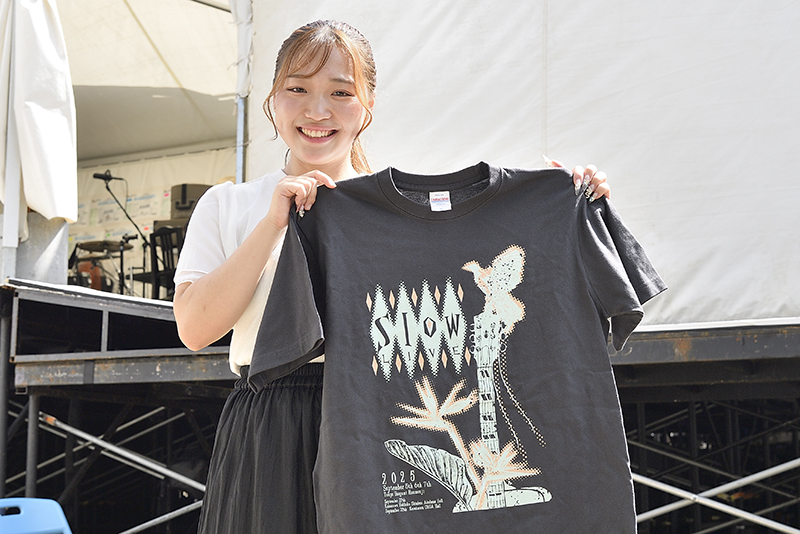 スタッフTシャツを着て本番にのぞみます！