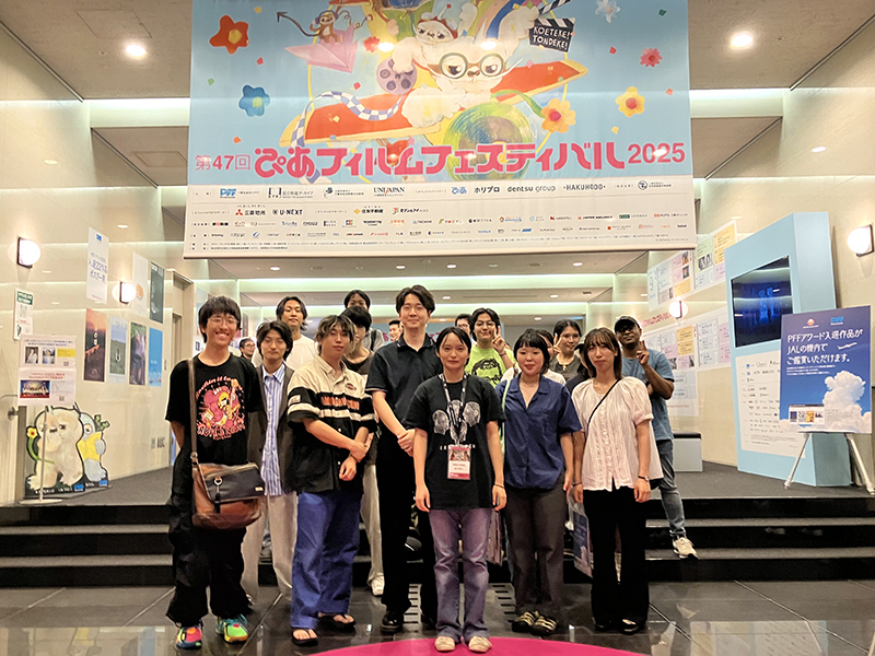 ともに映画をつくったメンバーとの集合写真！