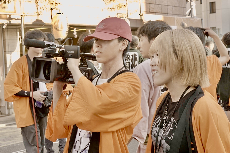 映像制作で地域とつながる！放送技術科1年生が和泉熊野神社例大祭に参加しました