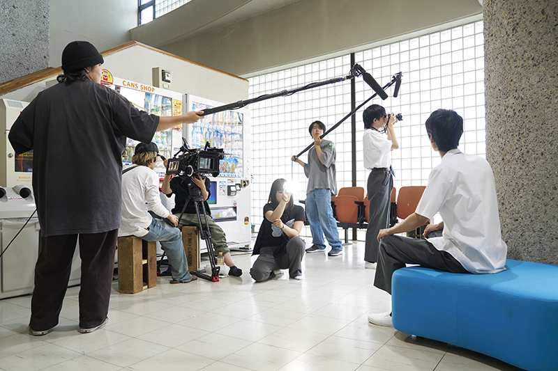 映画制作科の2025年度卒業制作『なりきれない善（仮）』撮影の様子を公開！