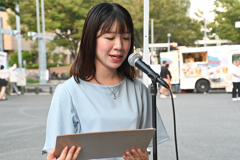 開場後にアナウンススタート！キッチンカーの紹介や注意事項などをアナウンス