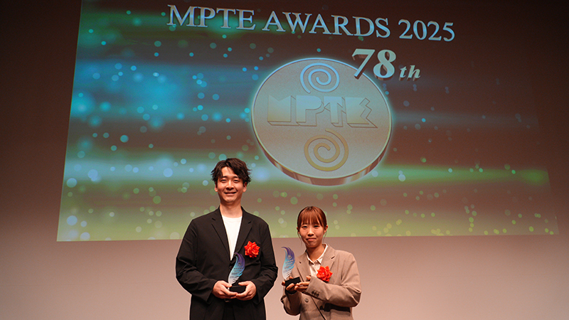 映画制作科の卒業制作『空回りする直美』が「第43回青い翼大賞」映像技術賞（撮影・照明）を受賞！