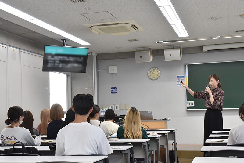 9月には(株)日経HRの高石薫子さんをお迎えして、「読まれる文章書き方講座」を実施しました