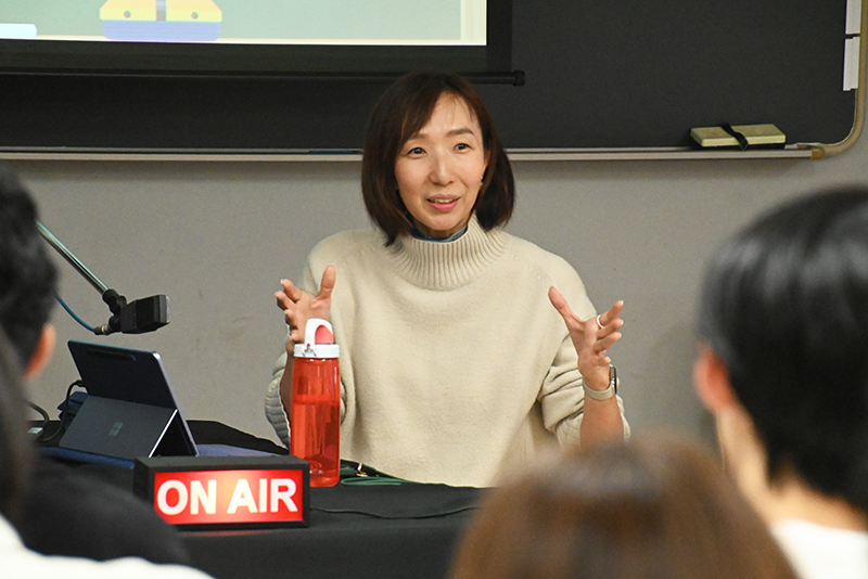 人気ラジオ番組のプロデューサーが来校！放送音響科「業界特別講座」