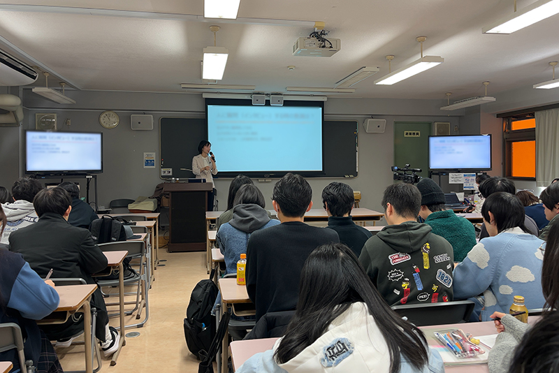 フリーアナウンサーが解説！テレビ・ラジオの現場と音声スタッフの仕事