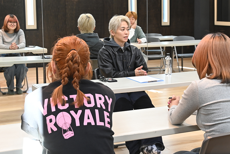 ダンスグループ・RADIO FISHのShow-heyさんが来校！