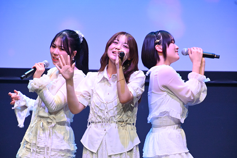 チームごとに、渾身のパフォーマンスを披露！