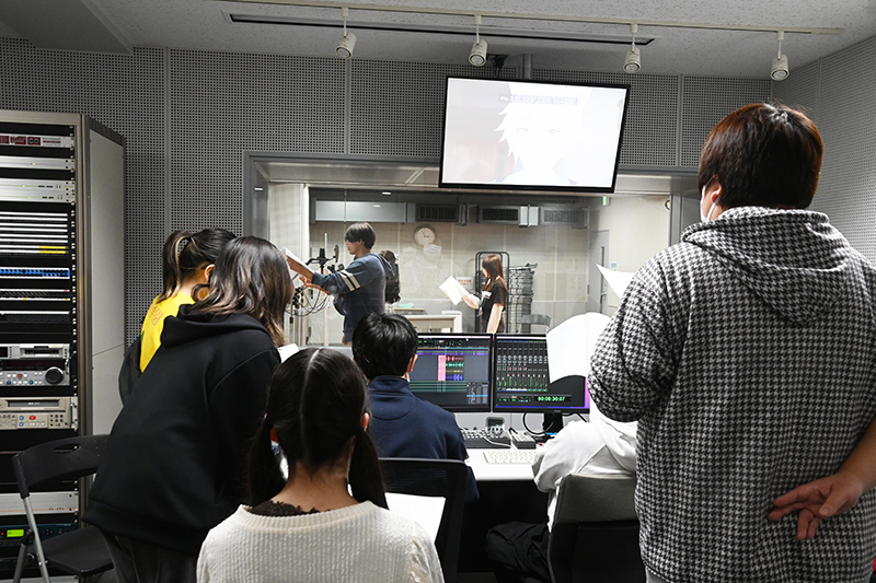 声優科と放送音響科のコラボイベント「声優×アニメ音響～アフレコ収録、プロの仕事を体感せよ！～」開催！